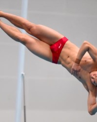 九游官网-男子3米板王宗源破600分夺冠 曹缘走板重大失误